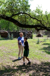 2012-04-08-21-Egg Hunt.jpg